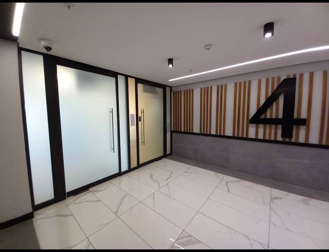 278M² OFFICE TO LET IN GLENADRIENNE